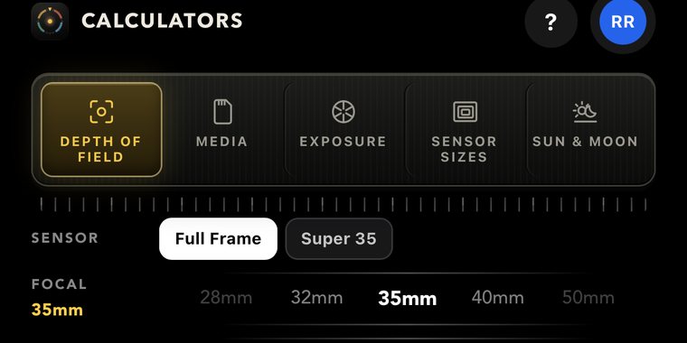 The CamPlot Calculators with the five tools across the top — depth of field, media, exposure, sensor sizes and sun and moon — and the depth of field parameters below